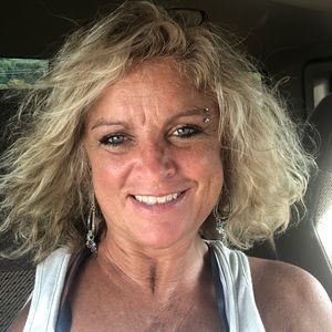 Meet your Posher, Stacy